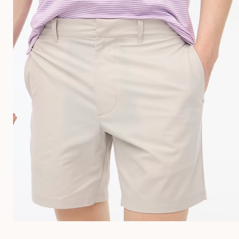 J crew 7 inch tech short